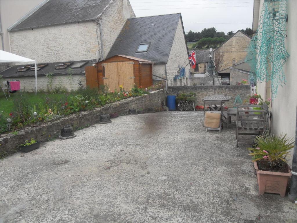 Gites De Mer Port-en-Bessin-Huppain Exteriör bild